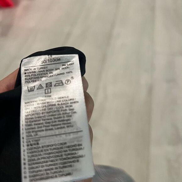 Banana Republic Gray White Plaid Pencil Wool Blend Mini Skirt Sz 14 - Picture 6 of 9